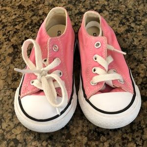 Kids converse